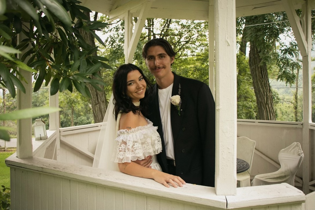 Wedding portrait in the gazebo